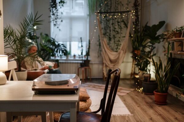 Tips for Creating a Cozy and Inviting Living Space at Home